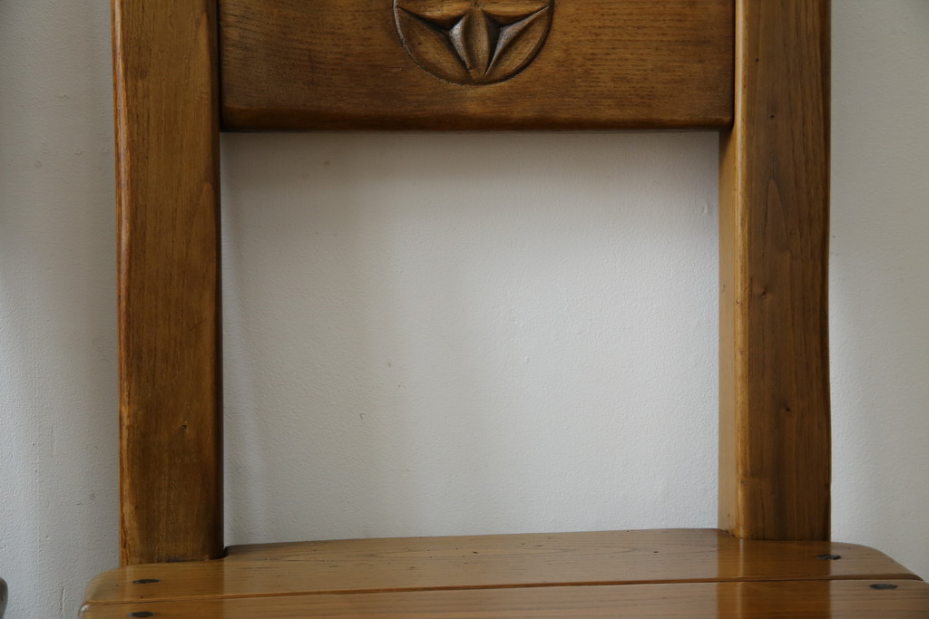 中古　IDC大塚家具　オランダ高級輸入家具　オーク材　木の温もり溢れる色合いが魅力のダイニングチェア2脚セット(椅子、イス、板座チェア、バラ売り可能)(定価2脚で約15万円)(R-066658)