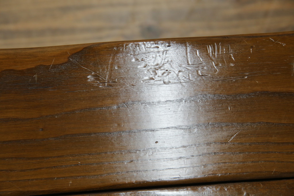 中古　IDC大塚家具　オランダ高級輸入家具　オーク材　木の温もり溢れる色合いが魅力のダイニングチェア2脚セット(椅子、イス、板座チェア、バラ売り可能)(定価2脚で約15万円)(R-066658)