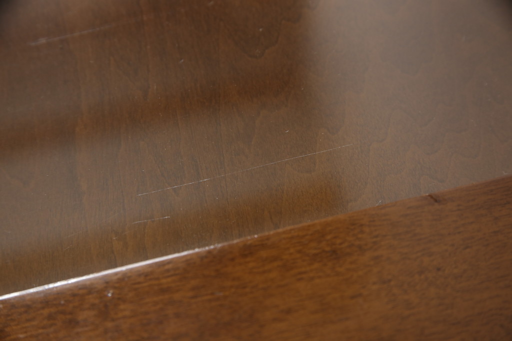 中古　美品　国会議事堂納品の高級家具メーカー　徳田家具　クラシカルなデスクとチェアのセット(ワークデスク、在宅ワーク用、テーブル、椅子、イス)(R-058344)
