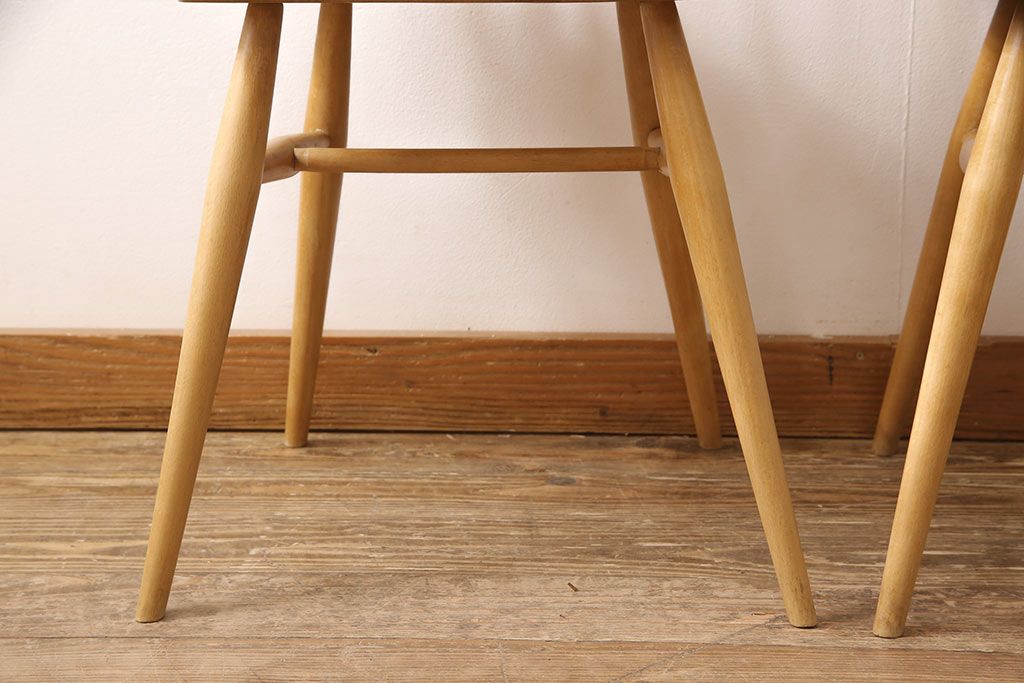 イギリスビンテージ　ERCOL(アーコール)　ナチュラルな雰囲気がかわいらしいフープバックチェア2脚セット(板座チェア、ダイニングチェア、ヴィンテージ)(R-052441)
