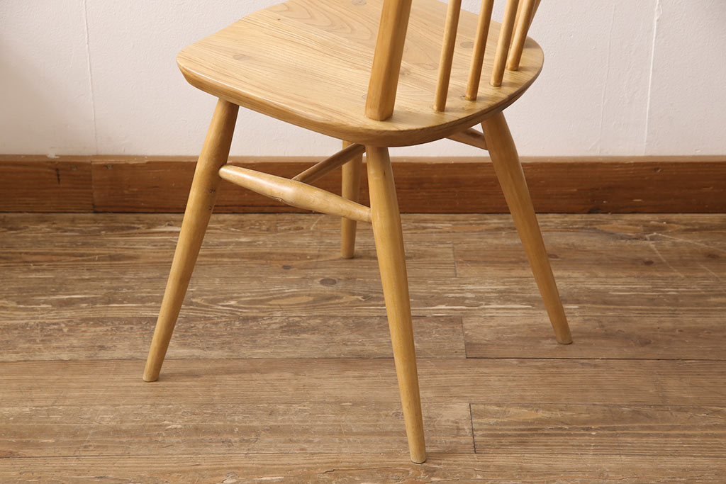 イギリスビンテージ　ERCOL(アーコール)　ナチュラルな雰囲気がかわいらしいフープバックチェア2脚セット(板座チェア、ダイニングチェア、ヴィンテージ)(R-052441)