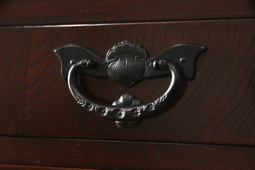 中古　美品　伝統工芸　岩谷堂箪笥　レアモデル!!　威厳漂う佇まいが品の良さを高める衣装タンス(定価約60万円)(整理箪笥、チェスト、引き出し)(R-058763)