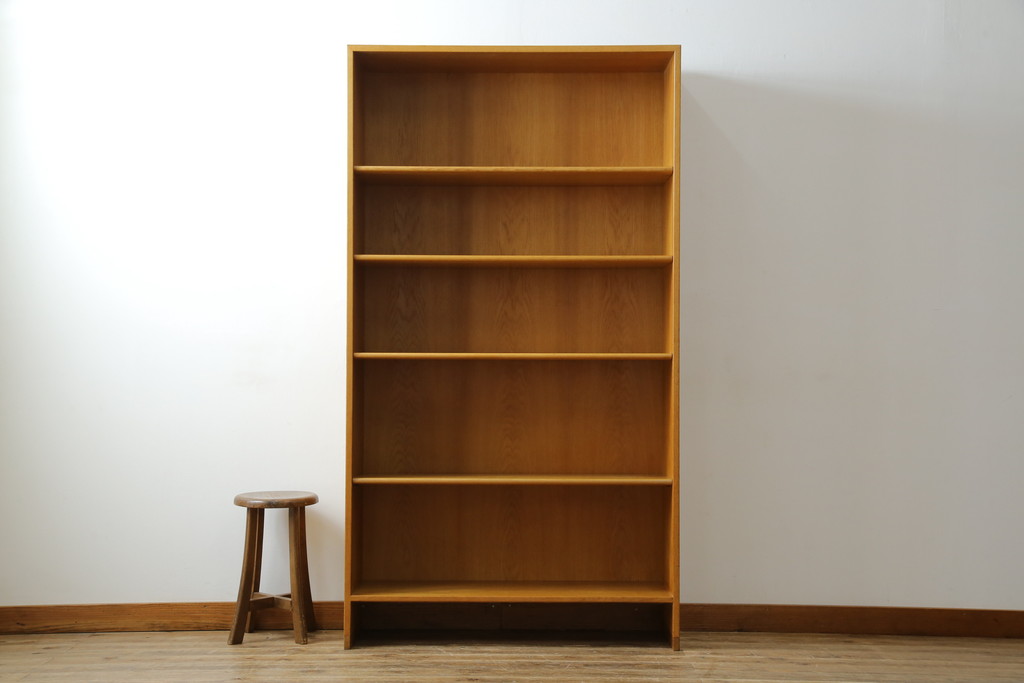 デンマークビンテージ　Hans J Wegner(ハンス・J・ウェグナー)　RY Mobler製　RY8　オーク材　薄型ながら収納力抜群のブックシェルフ(本棚、オープンラック、収納棚、飾り棚、陳列棚、ヴィンテージ、北欧)(R-069376)