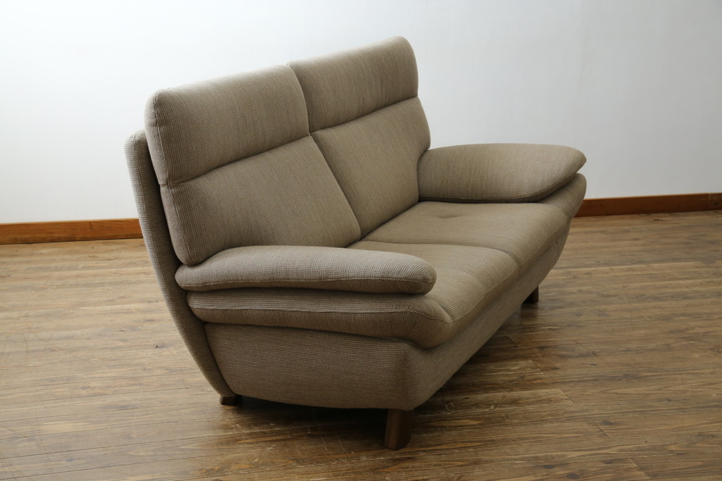 中古　カリモク家具(karimoku)　UT83モデル　落ち着いた空間づくりにおすすめの2Pソファ(2人掛けソファ、二人掛けソファ)(定価約26万円)(R-082477)