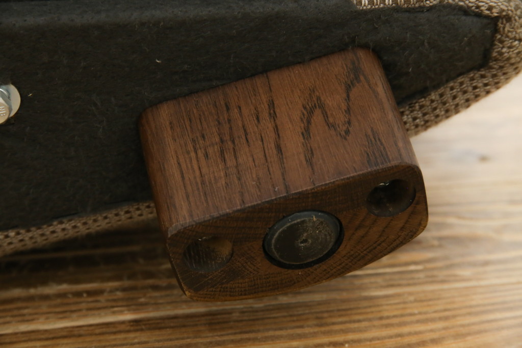 中古　カリモク家具(karimoku)　UT83モデル　落ち着いた空間づくりにおすすめの2Pソファ(2人掛けソファ、二人掛けソファ)(定価約26万円)(R-082477)