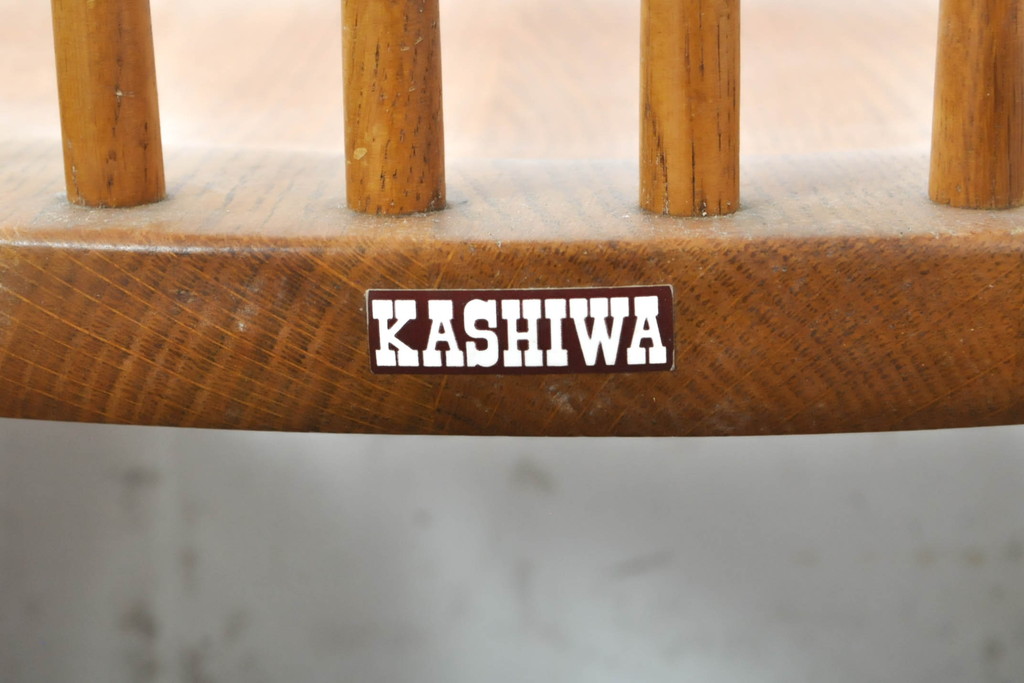 中古　柏木工(カシワ木工、KASHIWA)　木の温かみある風合いが魅力的なダイニングチェア4脚セット(板座チェア、イス、椅子)(R-074366)