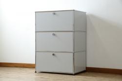 中古　美品!!　スイス　USMハラー(USM Haller)　美しくシンプルなデザインが目を引くキャビネット(サイドチェスト、引き出し、店舗什器)(R-082842)