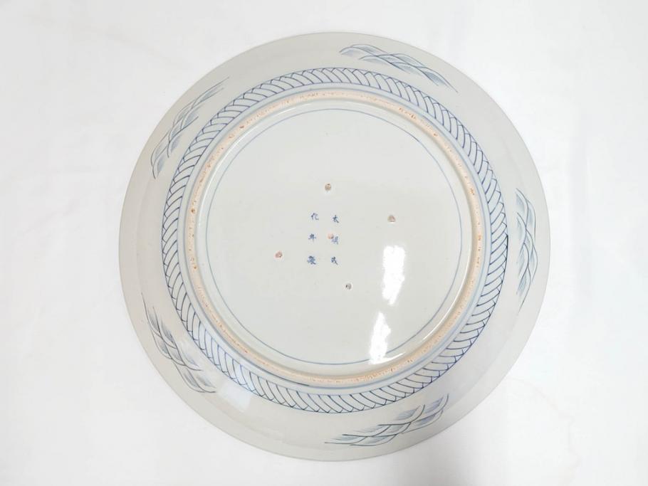 江戸期　太明成化年製　古伊万里　染付　蛸唐草　南蛮人　南蛮船　約58cm　1尺9寸　細部まで丁寧に描かれた跳躍感ある表現が目を引く大皿(馬、人物、舟、風景、和皿、和食器、尺皿、一尺九寸)(R-083552)