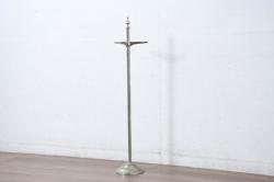 中古　浮造り仕上げ　栗材の木目が魅力の飾り棚(茶棚)(R-055335)
