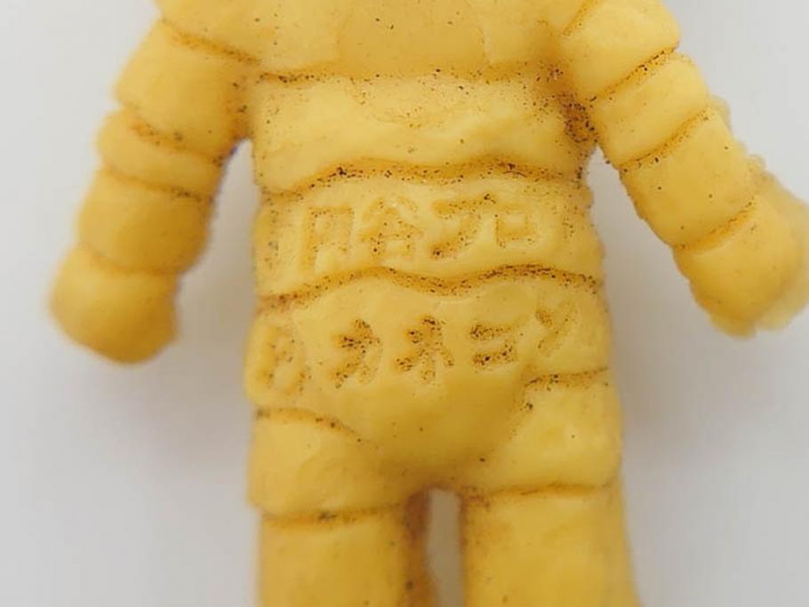 当時物　昭和レトロ　ポピー　怪獣　ウルトラマン　大量　消しゴム等130個セット(円谷プロ、東宝、ウルトラ兄弟、キングジョー、カネゴン、バルタン星人、怪獣ケシゴム、ガシャポン、ガチャガチャ、フィギュア、おもちゃ、オモチャ、玩具)(R-077001)