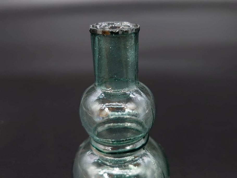 戦前　当時物　瓢箪型　気泡や絶妙なフォルムが味わいのあるニッキ水瓶5個セット(豆ガラス、ちびニッキ水、ガラス容器、駄菓子屋ビン、ペロペロ、レトロガラス、一輪挿し、ひょうたん)(R-077058)
