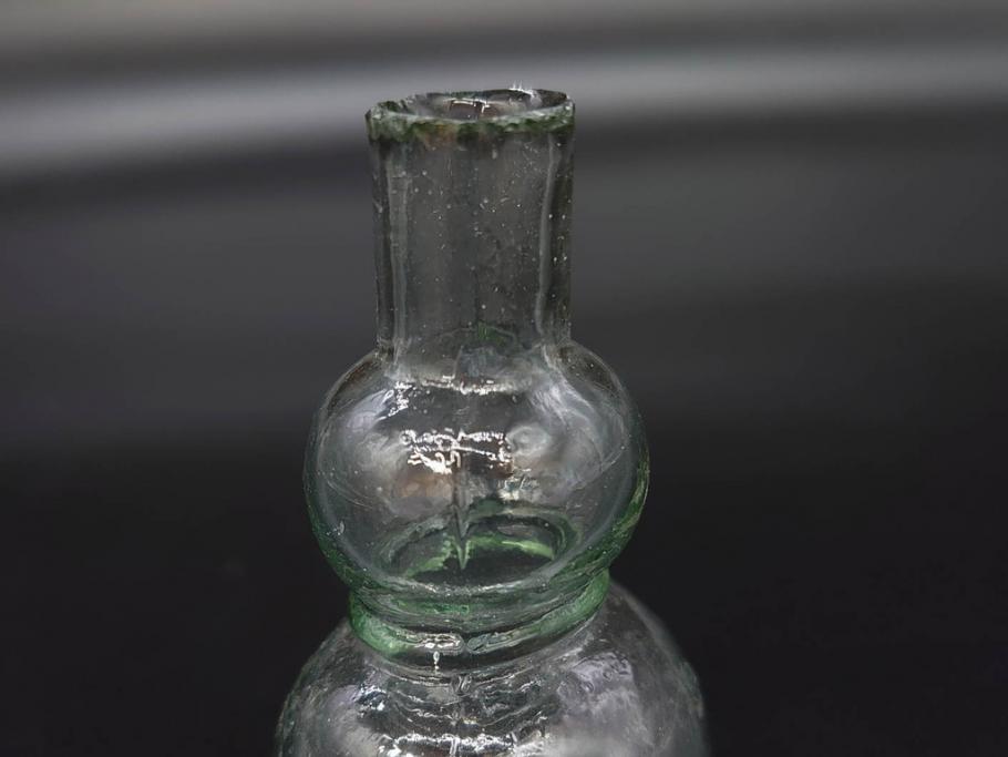 戦前　当時物　瓢箪型　気泡や絶妙なフォルムが味わいのあるニッキ水瓶5個セット(豆ガラス、ちびニッキ水、ガラス容器、駄菓子屋ビン、ペロペロ、レトロガラス、一輪挿し、ひょうたん)(R-077058)