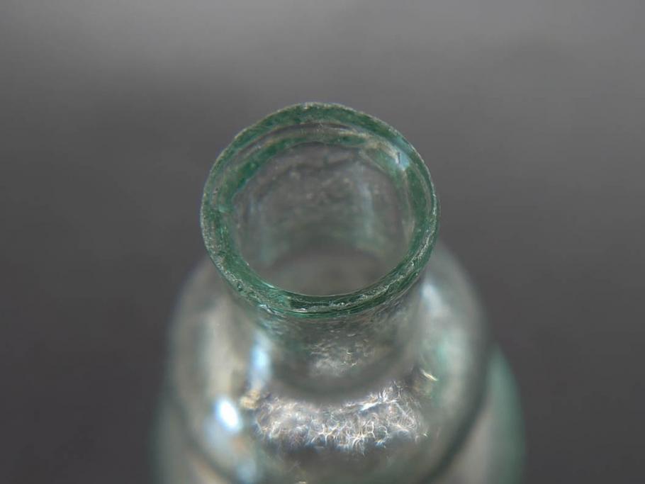 戦前　当時物　瓢箪型　気泡や絶妙なフォルムが味わいのあるニッキ水瓶5個セット(豆ガラス、ちびニッキ水、ガラス容器、駄菓子屋ビン、ペロペロ、レトロガラス、一輪挿し、ひょうたん)(R-077058)