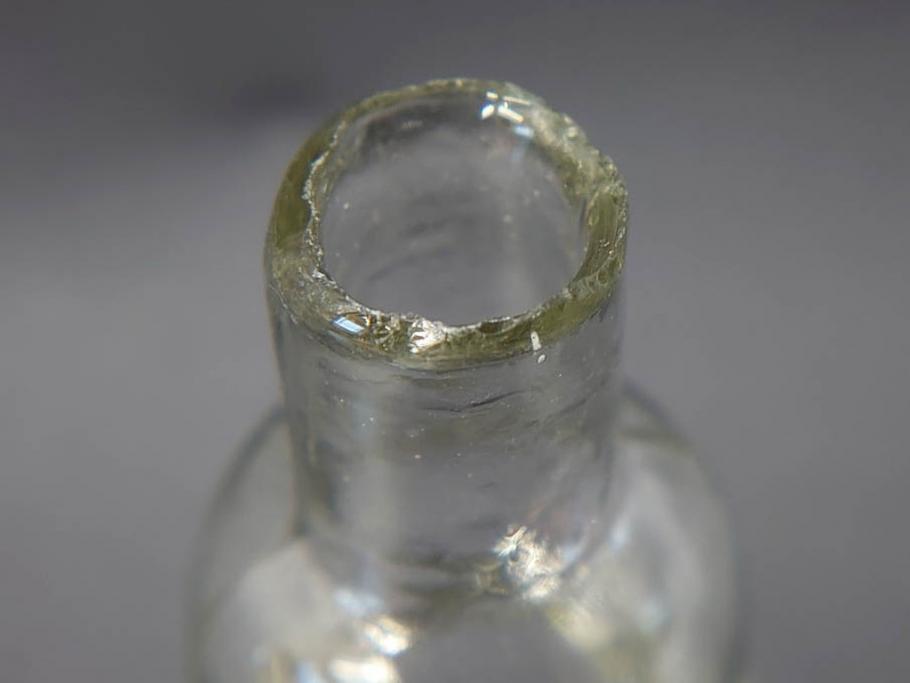 戦前　当時物　瓢箪型　気泡や絶妙なフォルムが味わいのあるニッキ水瓶5個セット(豆ガラス、ちびニッキ水、ガラス容器、駄菓子屋ビン、ペロペロ、レトロガラス、一輪挿し、ひょうたん)(R-077059)