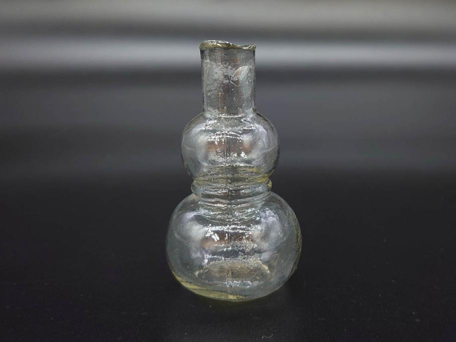 戦前　当時物　瓢箪型　気泡や絶妙なフォルムが味わいのあるニッキ水瓶5個セット(豆ガラス、ちびニッキ水、ガラス容器、駄菓子屋ビン、ペロペロ、レトロガラス、一輪挿し、ひょうたん)(R-077060)