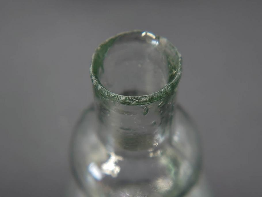 戦前　当時物　瓢箪型　気泡や絶妙なフォルムが味わいのあるニッキ水瓶5個セット(豆ガラス、ちびニッキ水、ガラス容器、駄菓子屋ビン、ペロペロ、レトロガラス、一輪挿し、ひょうたん)(R-077060)