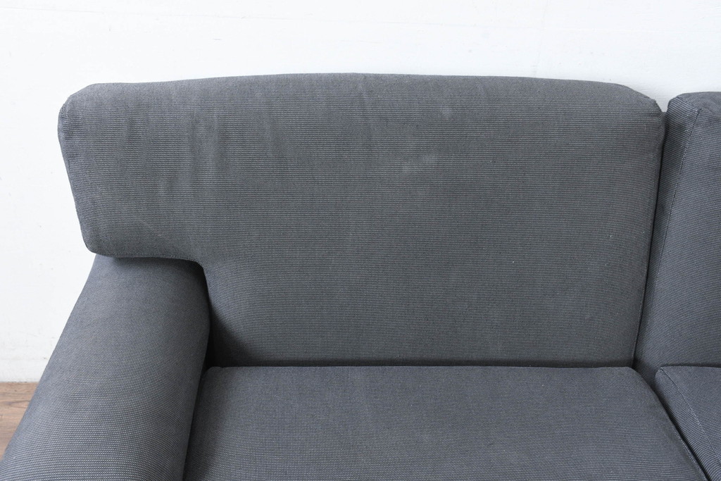 中古　イタリア　Cassina(カッシーナ)　ヴィコ・マジストレッティデザイン　名作「ドネガル(Donegal)」　2.5人掛けソファ(2P、2.5P、3P、2人掛け、3人掛け、アームソファ)(定価約45万円)(R-083524)