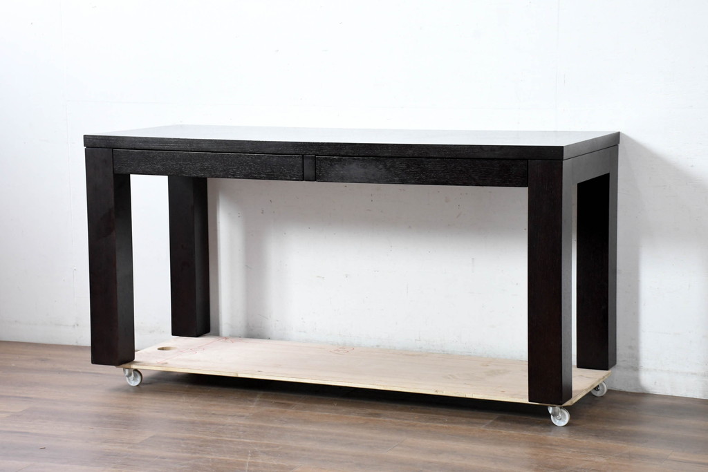 中古　カッシーナ(Cassina)　カトリーヌ・メミ(Catherine Memmi)　高級感漂うモダンなデザインのマンハッタンデスク(机、ワークデスク、コンソールテーブル、作業台)(定価約39万円)(R-083544)