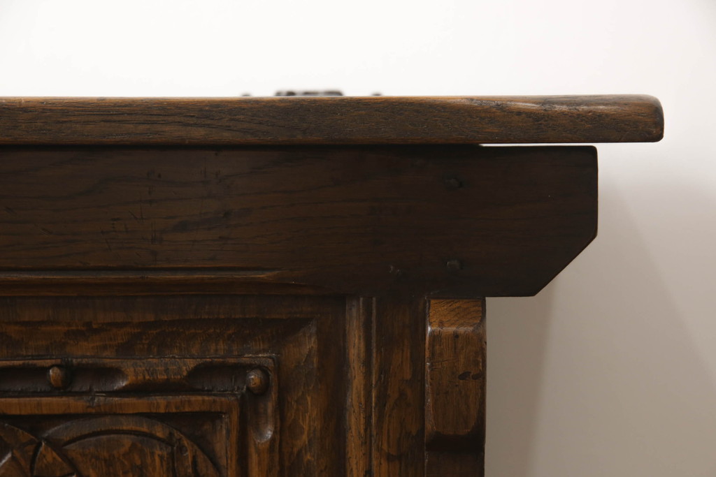 イギリスビンテージ　オーク材　アンティーク調　ベンチ収納　凝った彫刻と深みのある色合いが素敵なベンチ収納(ブランケットボックス、コファ、ベンチチェスト、ヴィンテージ)(R-061377)