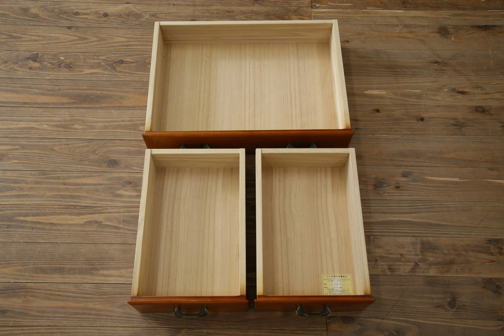 中古　美品　横浜クラシック家具　ダニエル(Daniel)　Etranger(エトランジェ)　E-111　温かみのある色合いと品のある佇まいが魅力の横長チェスト(サイドボード、引き出し)(定価約80万円)(R-076674)