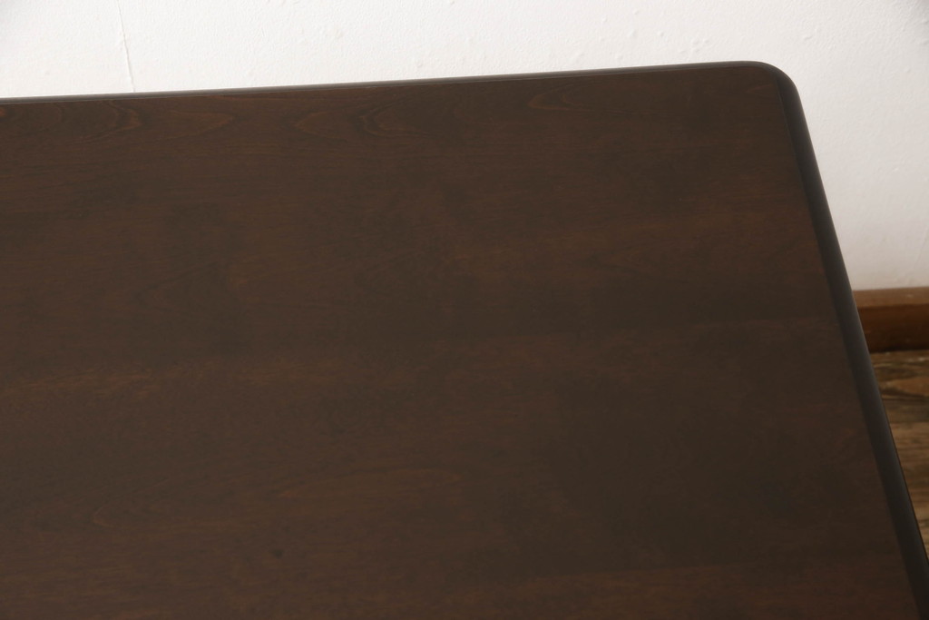 中古　北海道民芸家具　特注品　コンパクトなサイズ感がかわいらしいダイニングテーブル(作業台)(R-052530)