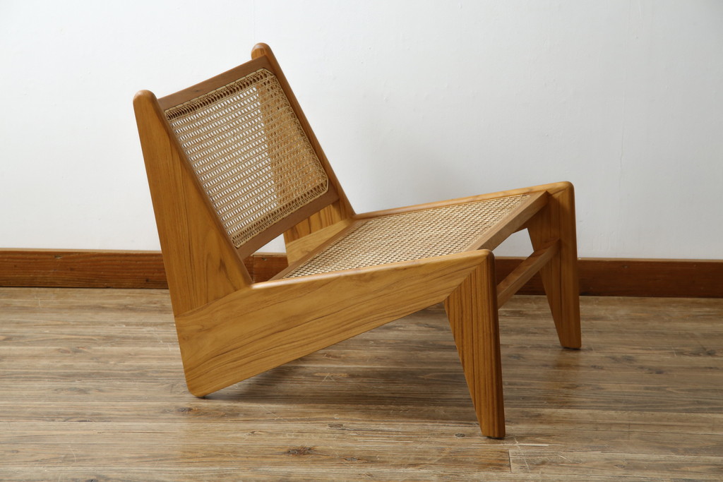 中古　新品未使用　Phantom Hands(ファントムハンズ)　Pierre Jeanneret(ピエール ジャンヌレ)　Project Chandigarh(プロジェクト チャンディーガル)　PH59　　ユニークなデザインのカンガルーチェア(ラウンジチェア、アームレスチェア、椅子、イス)(定価約75万円)(R-083322)
