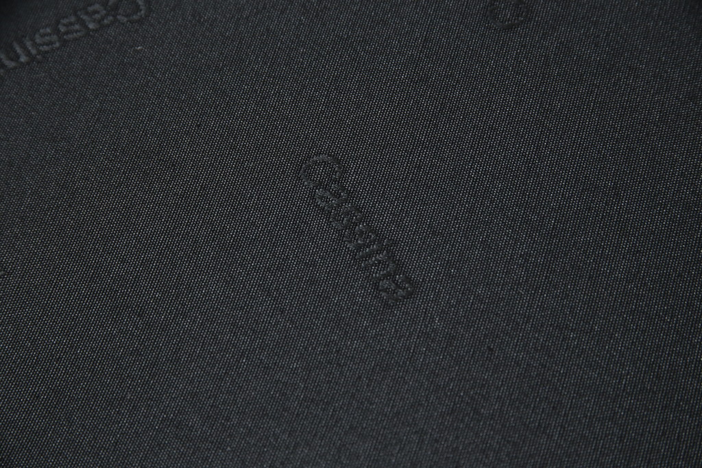 中古　極美品　短期4か月数回のみ使用!!　Cassina(カッシーナ)　MARALUNGA(マラルンガ)　本革(FZランク)　高級感ある佇まいの3人掛けソファ(レザー、三人掛け、3P)(定価約260万円)(R-073332)