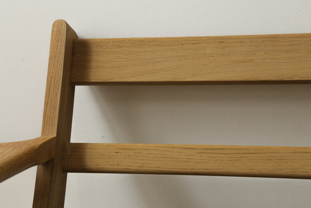 北欧家具　デンマークビンテージ　本革(レザー)　GETAMA(ゲタマ)　Hans J Wegner(ハンス・J・ウェグナー)　GE290　くつろぎの空間を演出するアーム付き3人掛けソファ(3P、三人掛け、アームソファ、トリプルソファ、3シーター、北欧、ヴィンテージ)(R-072801)