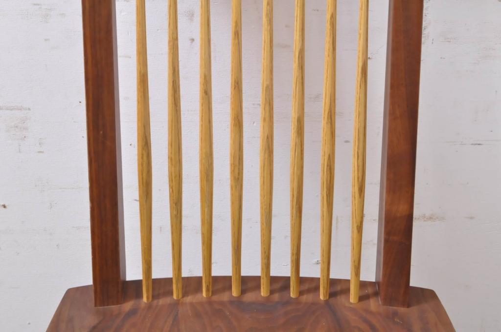 中古　ジョージナカシマ　桜製作所　コノイドチェア(CONOID CHAIR)　CN101　スタイリッシュな佇まいのサイドチェア(ジョージ・ナカシマ、板座チェア、ダイニングチェア、椅子、イス)(R-068143)