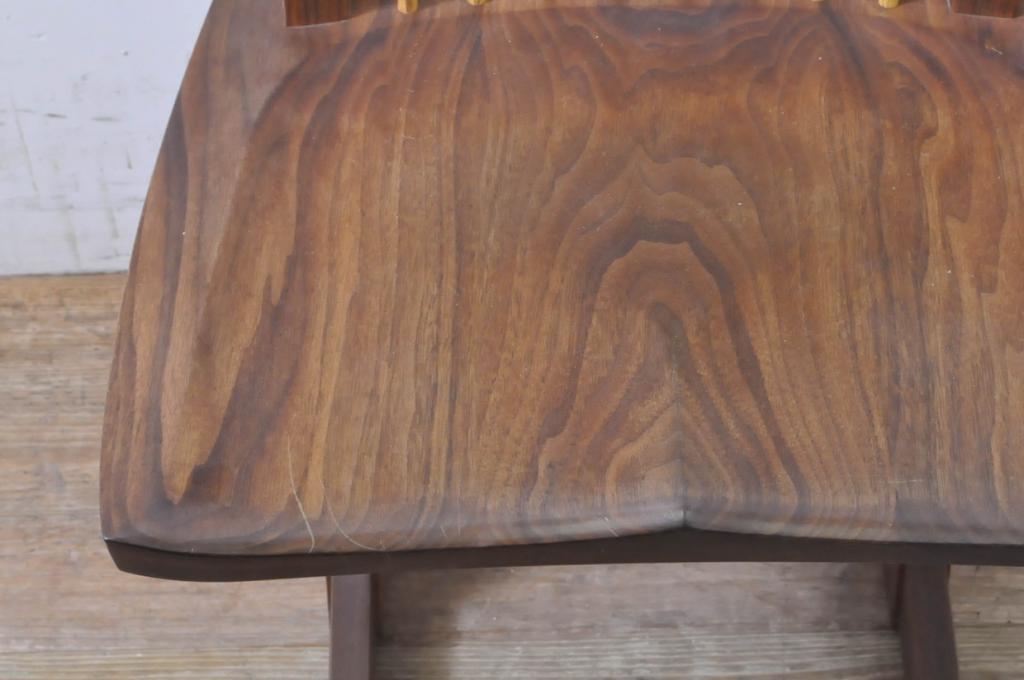 中古　ジョージナカシマ　桜製作所　コノイドチェア(CONOID CHAIR)　CN101　スタイリッシュな佇まいのサイドチェア(ジョージ・ナカシマ、板座チェア、ダイニングチェア、椅子、イス)(R-068143)