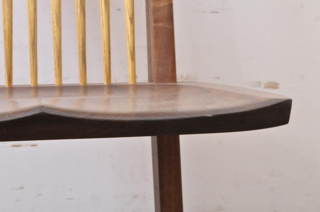 中古　ジョージナカシマ　桜製作所　コノイドチェア(CONOID CHAIR)　CN101　スタイリッシュな佇まいのサイドチェア(ジョージ・ナカシマ、板座チェア、ダイニングチェア、椅子、イス)(R-068143)