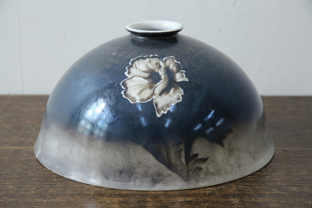 和製アンティーク　オールドノリタケ(則武、日本陶器、Noritake)　希少デザイン　手書き風の花模様と落ち着いた色合いが魅力の照明カバー(シェード、電笠、ペンダントライト、吊り下げ照明、天井照明)(R-083329)
