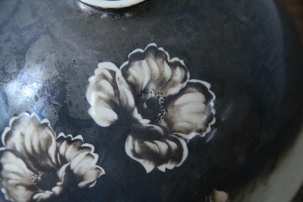 和製アンティーク　オールドノリタケ(則武、日本陶器、Noritake)　希少デザイン　手書き風の花模様と落ち着いた色合いが魅力の照明カバー(シェード、電笠、ペンダントライト、吊り下げ照明、天井照明)(R-083329)