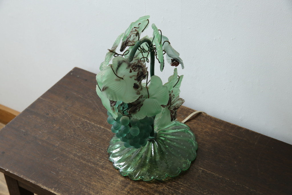 中古　イタリア　トーソー社(TOSO CESARE)　ムラーノガラス(MURANO)　ブドウ(葡萄、ぶどう)　1灯　空間のアクセントになるテーブルスタンド(テーブルライト、卓上ランプ、ベネチアングラス、ムラノガラス)(R-083330)