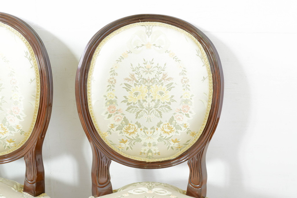 中古　スペイン高級家具　気品のある佇まいで空間を引き立てるダイニングチェア4脚セット(椅子、イス)(R-074500)
