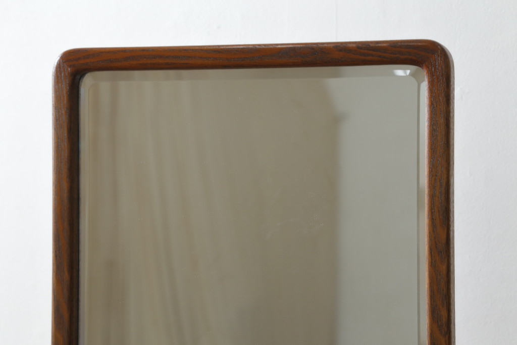 中古　美品　タモ材　落ち着きのある佇まいが魅力的な姿見(スタンドミラー、鏡)(R-076661)