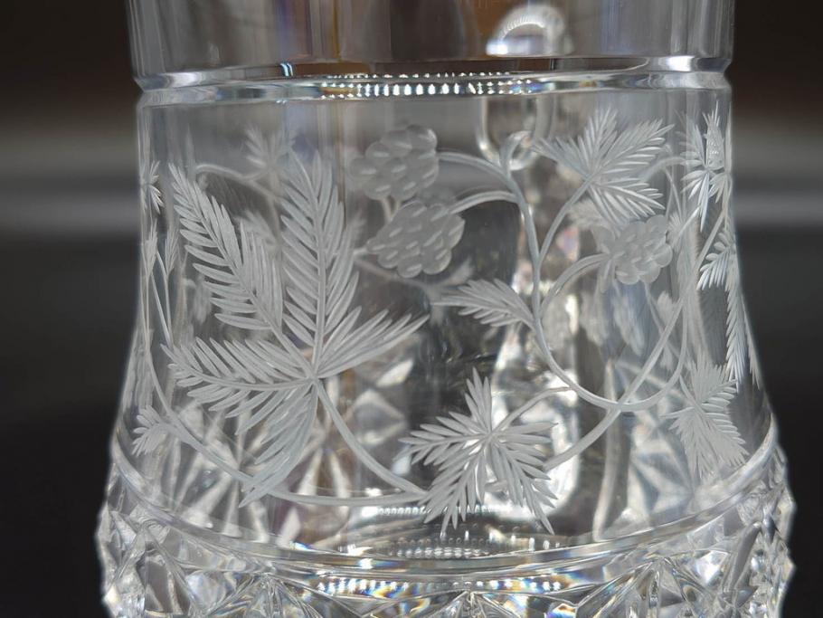 フランス　Baccarat　バカラ　特別限定　希少　1989-5/80　きらめく上品なカットが美しいビアマグ(フルレッドクリスタルガラス、ジョッキ、グラス、ケース付き、証明書付き)(R-077068)
