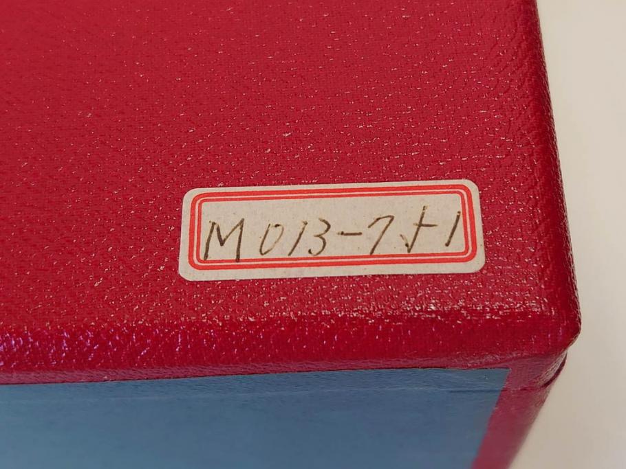 フランス　Baccarat　バカラ　特別限定　希少　1989-8/80　きらめく上品なカットが美しいビアマグ(フルレッドクリスタルガラス、ジョッキ、グラス、ケース付き、証明書なし)(R-077071)