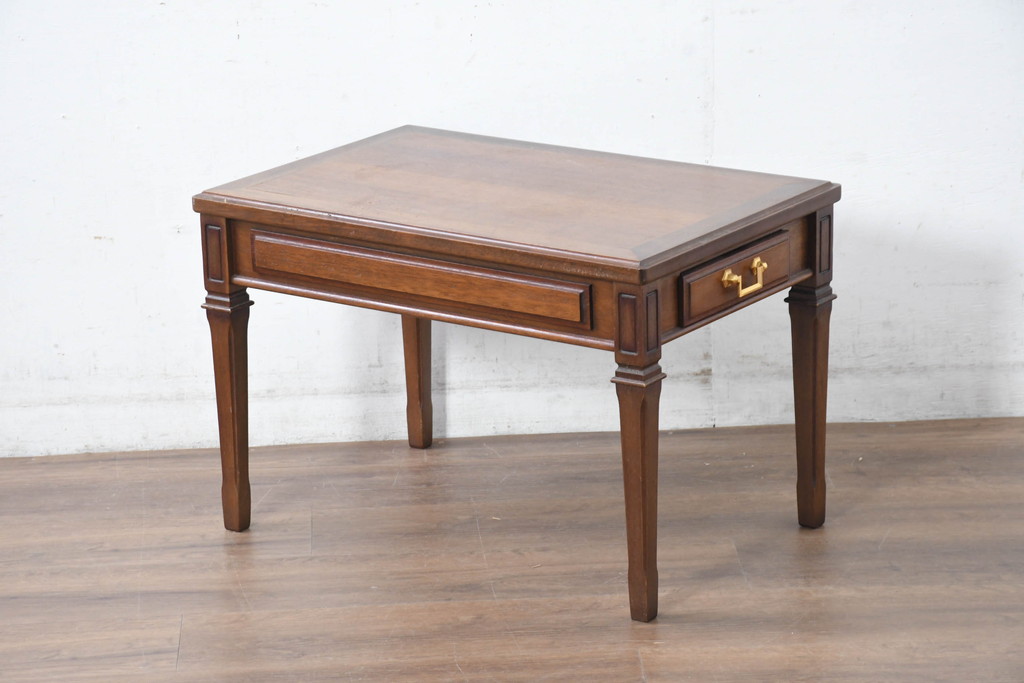 中古　美品　maruni(マルニ木工)　地中海ロイヤルシリーズ(ROYAL)　上品で繊細な装飾が英国クラシックを彷彿とさせる引き出し付きエンドテーブル(サイドテーブル、コーヒーテーブル、ナイトテーブル、花台、飾り台)(定価約13万円)(R-083550)
