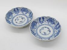 幕末期　古伊万里　輪花型　線描き　草花図　約15cm　4.9寸　手描きのあたたかみが魅力のなます皿2枚セット(中皿、和皿、和食器、四寸九分)(R-076820)