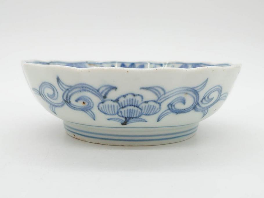 幕末期　古伊万里　輪花型　線描き　草花図　約15cm　4.9寸　手描きのあたたかみが魅力のなます皿2枚セット(中皿、和皿、和食器、四寸九分)(R-076820)