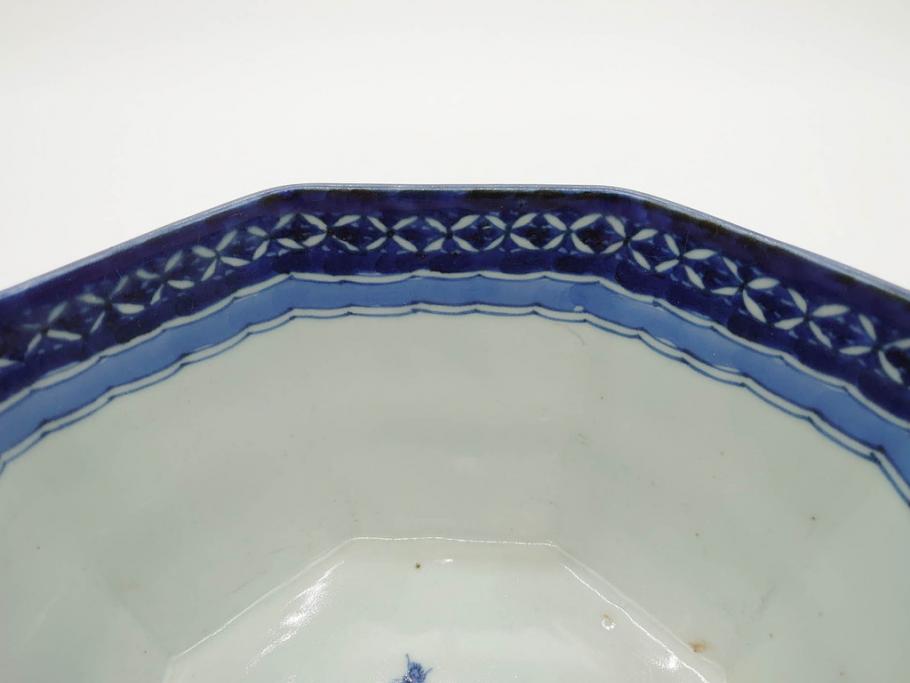 江戸期　古伊万里　染付　麒麟　花の図　約18cm　6寸　大胆な図柄と藍色が目を惹く鉢(六寸、和食器、和皿)(R-077088)