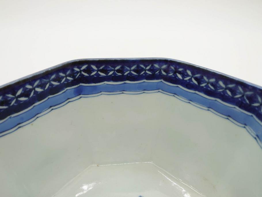 江戸期　古伊万里　染付　麒麟　花の図　約18cm　6寸　大胆な図柄と藍色が目を惹く鉢(六寸、和食器、和皿)(R-077088)