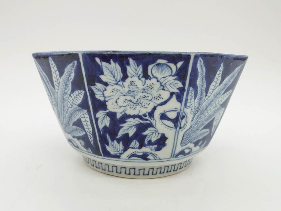 江戸期　古伊万里　染付　麒麟　花の図　約18cm　6寸　大胆な図柄と藍色が目を惹く鉢(六寸、和食器、和皿)(R-077088)
