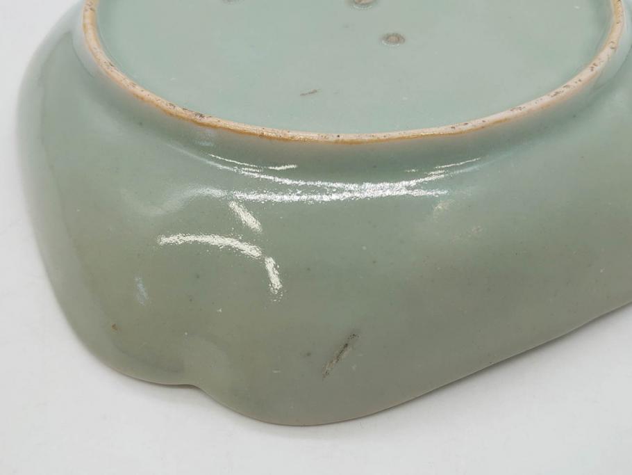 江戸期　古伊万里　青磁　金彩　蔦文　約18cm　6寸　金彩が上品なアクセントになる変形皿2枚セット(六寸、中皿、和食器、和皿)(R-077090)