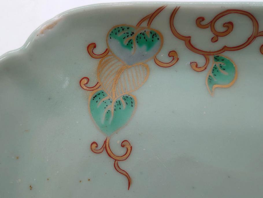 江戸期　古伊万里　青磁　金彩　蔦文　約18cm　6寸　金彩が上品なアクセントになる変形皿3枚セット(六寸、中皿、和食器、和皿)(R-077091)