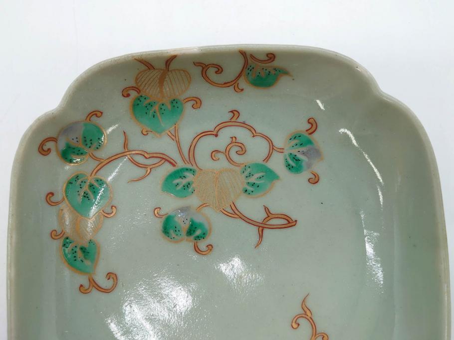江戸期　古伊万里　青磁　金彩　蔦文　約18cm　6寸　金彩が上品なアクセントになる変形皿3枚セット(六寸、中皿、和食器、和皿)(R-077091)