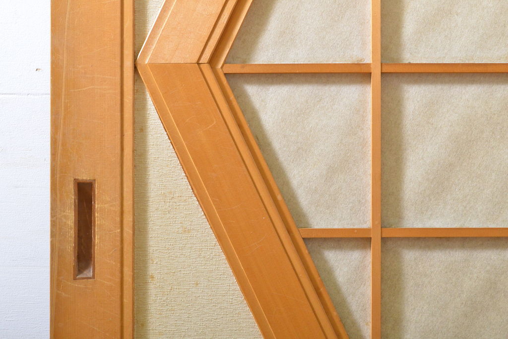 レトロ建具　昭和レトロ　個性的なデザインが目を惹くひし型引き戸1枚(障子戸、板戸、建具)(R-062714)