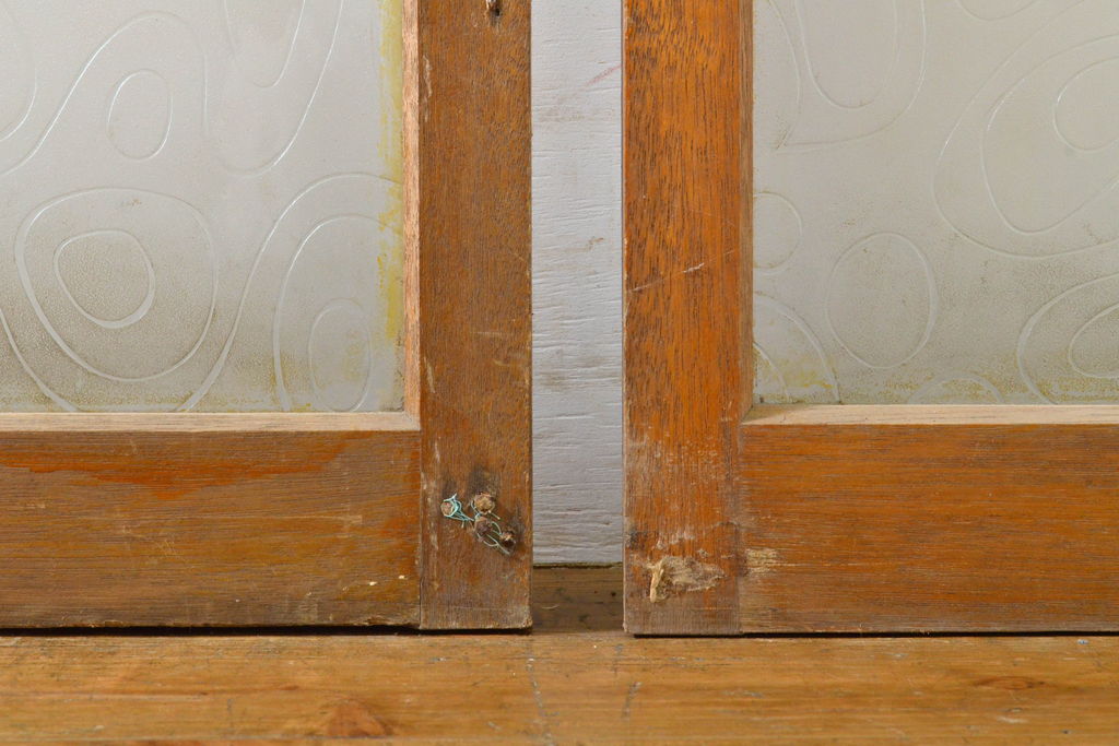 レトロ建具　昭和レトロ　シンプルなデザインでお部屋に取り入れやすいガラス窓4枚セット(引き戸、ガラス戸、建具)(R-062715)