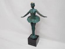 【古美術買取】彫刻家　堤直美(Tsutsumi Naomi)　「緑のリズム」　ブロンズ像(バレリーナ、バレエ、少女、踊る人、オブジェ、置物)(定価約38万円)を買取りました。